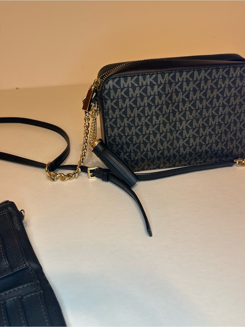 Michael Kors Small Black and Gold Crossbody Bag with Matching Wallet - Picture 5 of 9